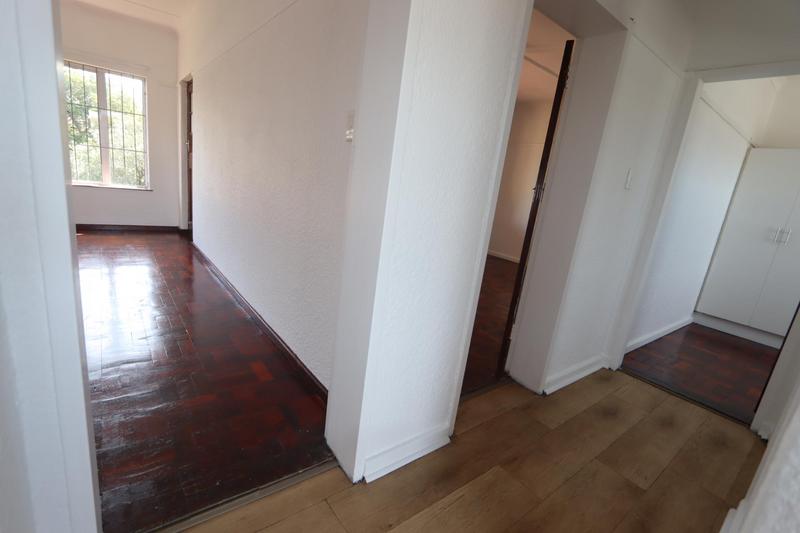 To Let 2 Bedroom Property for Rent in Lansdowne Western Cape